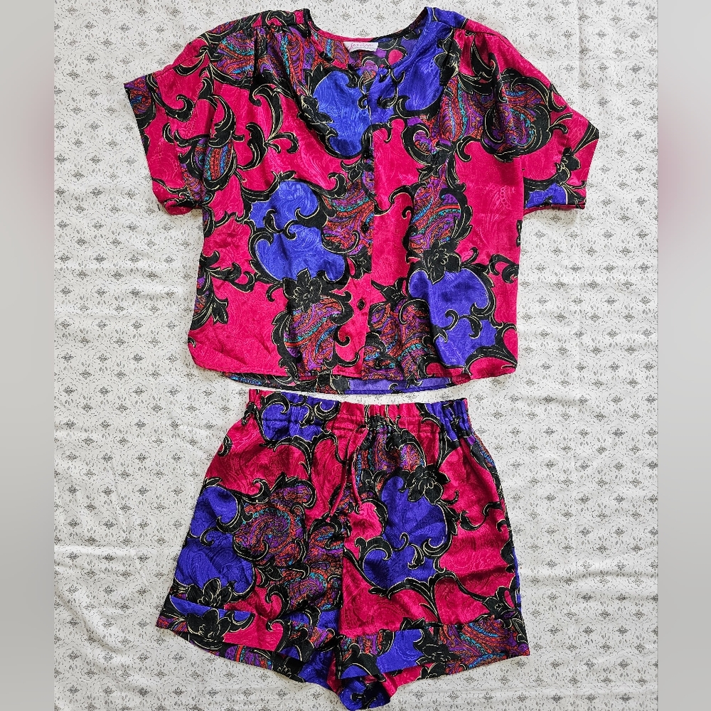 Jessica Vintage Colorful Scroll Pajama Set